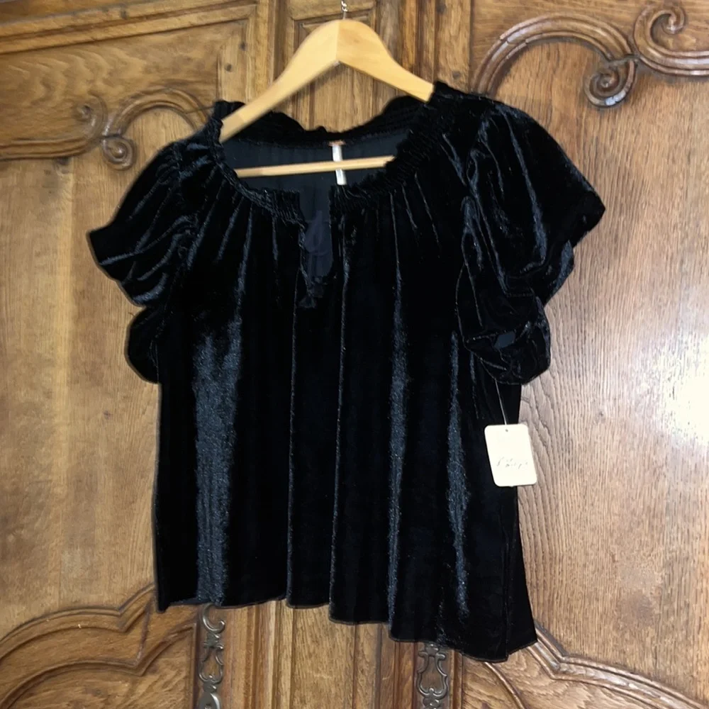 Free People Terese Velvet Ruffled Keyhole Tie Neck Short Puffed Sleeve T… - Picture 9 of 13